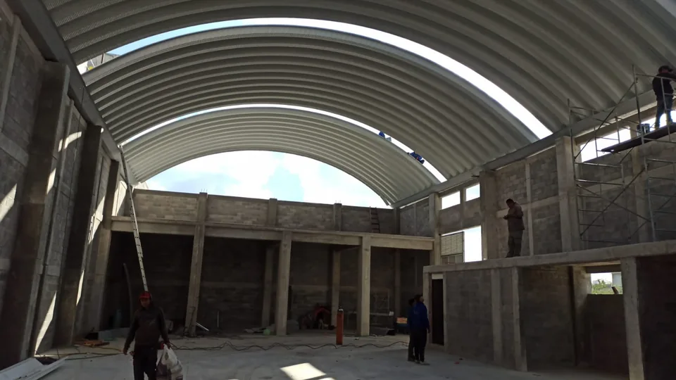 Interior de la bóveda estructural, proyecto llave en mano de CODISA de 510 m²